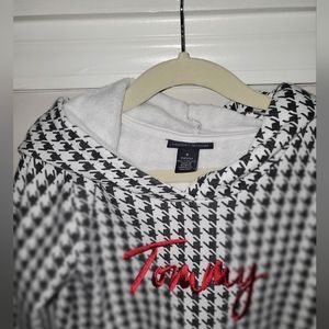 Size 5 girls Tommy Hilfiger Plaid peplum hooded pullover- Gently worn